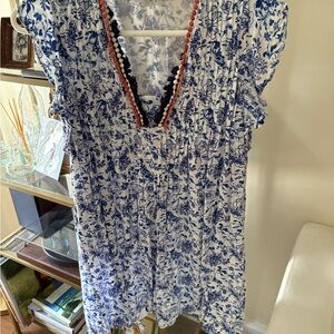 THML Navy and White Floral Top